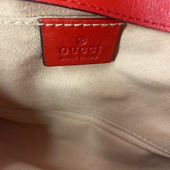 Gucci GG Marmont shoulder bag in deep red matelassé chevron nappa leather. - Picture 17 of 17